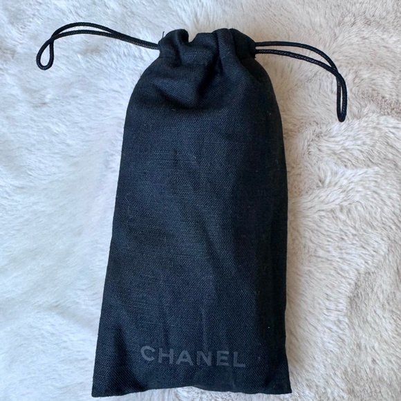 AUTHENTIC CHANEL SUNGLASSES - Picture 9 of 9